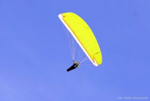 Paragleiter Landungen Lana011