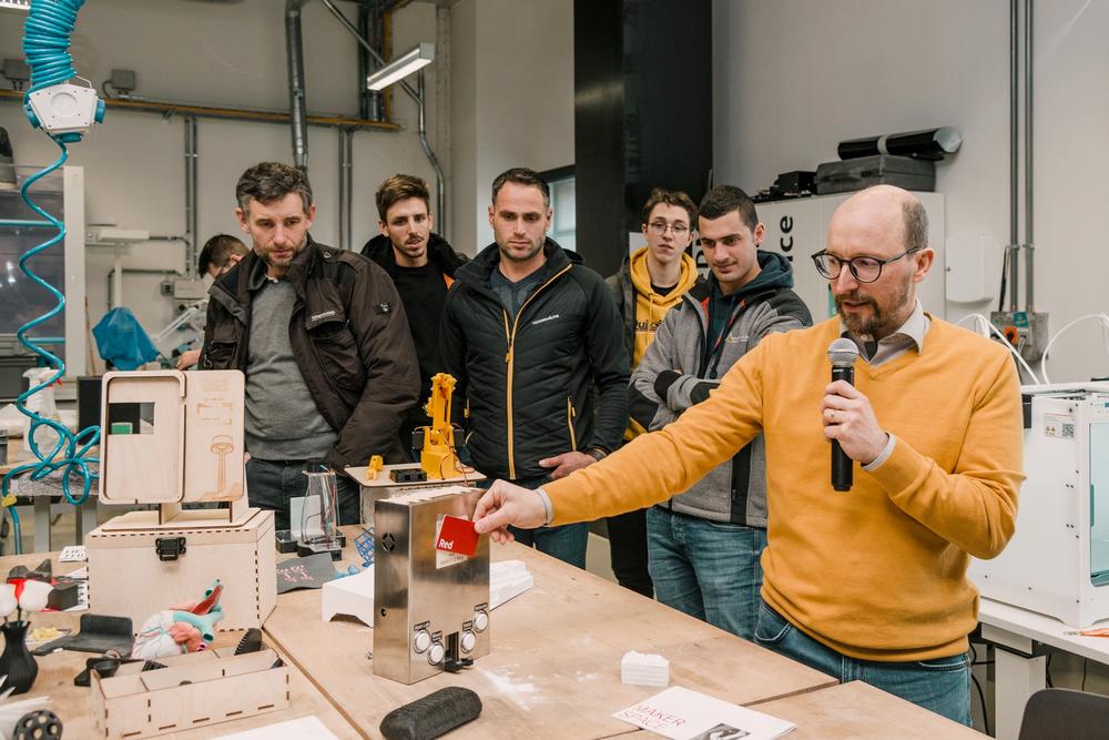Im NOI Lehrmodule zu Digitalisierung und Produktinnovation für angehende Meister*innen 8 20230127 MakerSpace Artigiani Lvhapa Fiorentino HQ 37